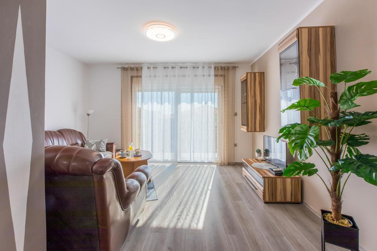 Apartments Kralj Zvonimir Jadranovo Ngoại thất bức ảnh